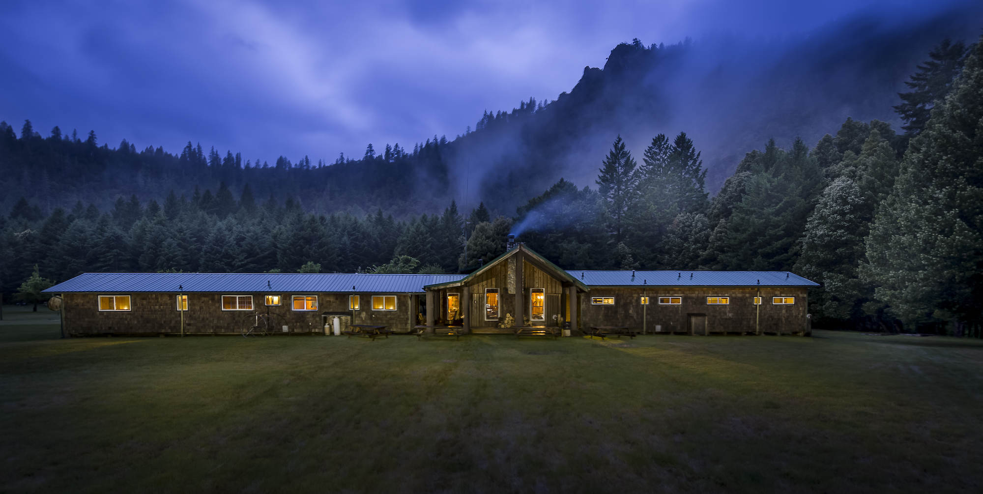 Outside of Half Moon Bar Lodge in Oregon at dusk