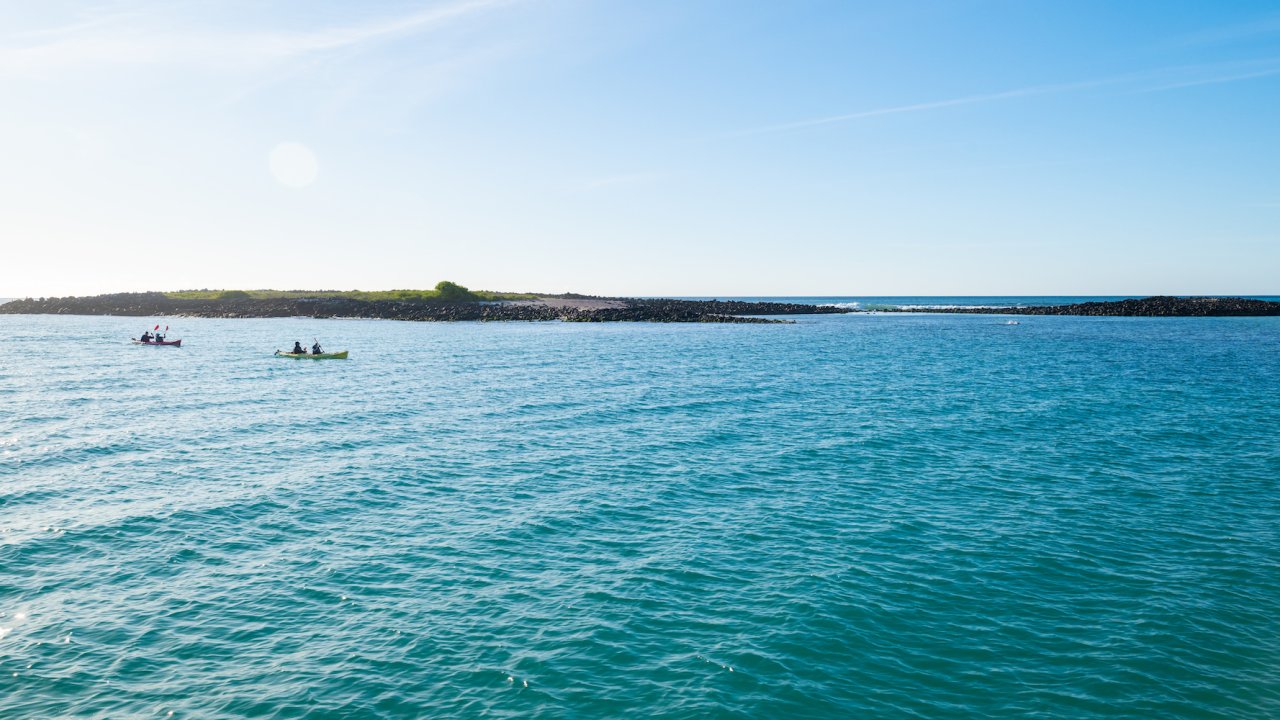 Galapagos Islands sea kayaking tours in the summer